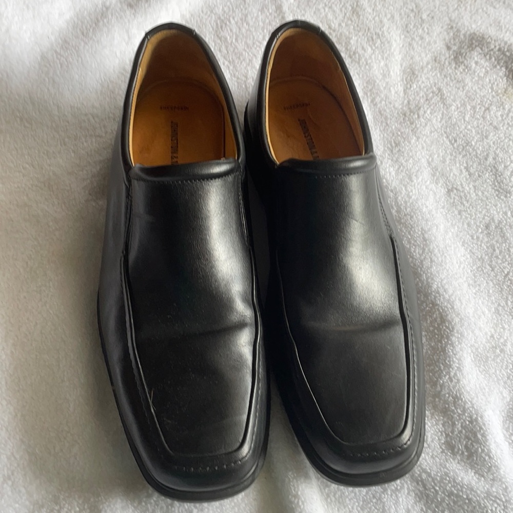 Johnston and Murphy Moc Toe Slip-on